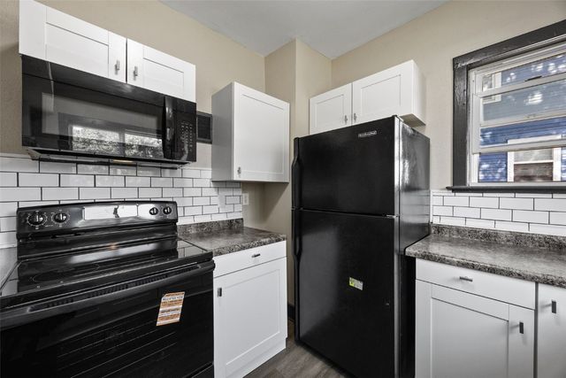 1442 4th Avenue SE, Cedar Rapids, IA 52403