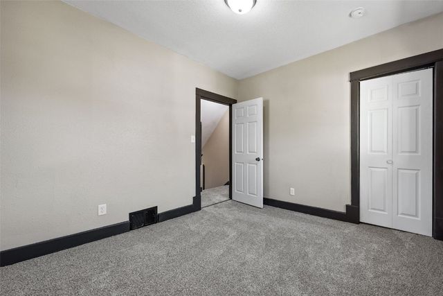 1442 4th Avenue SE, Cedar Rapids, IA 52403