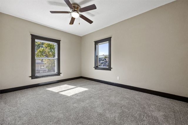 1442 4th Avenue SE, Cedar Rapids, IA 52403