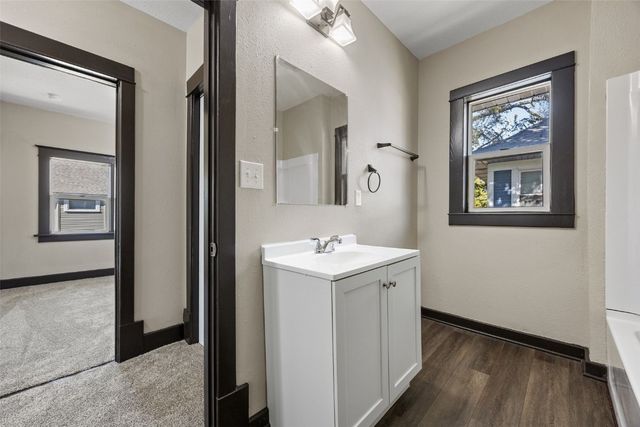 1442 4th Avenue SE, Cedar Rapids, IA 52403