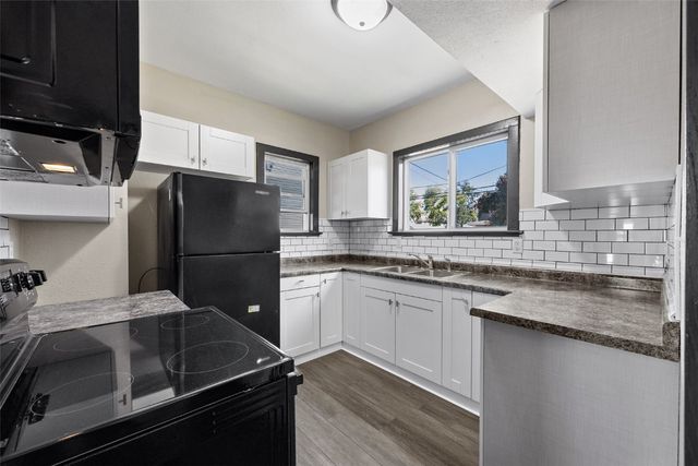 1442 4th Avenue SE, Cedar Rapids, IA 52403