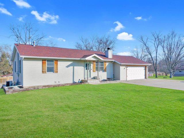 232 W Fremont STREET, Darien, WI 53114