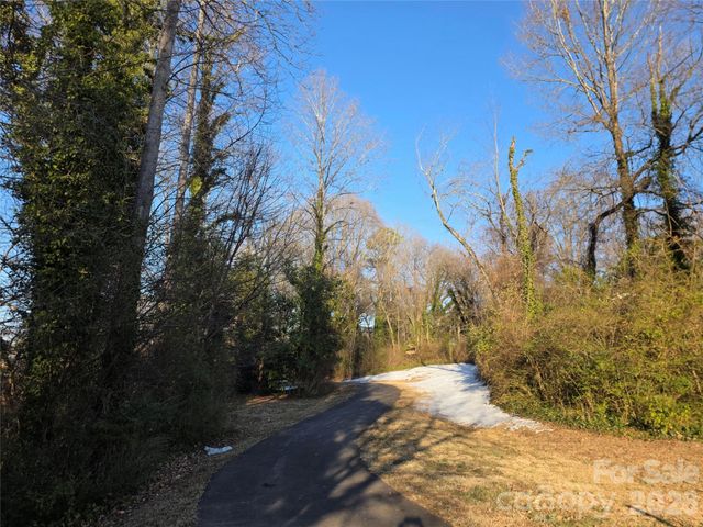 812 5th Avenue SW, Hickory, NC 28602