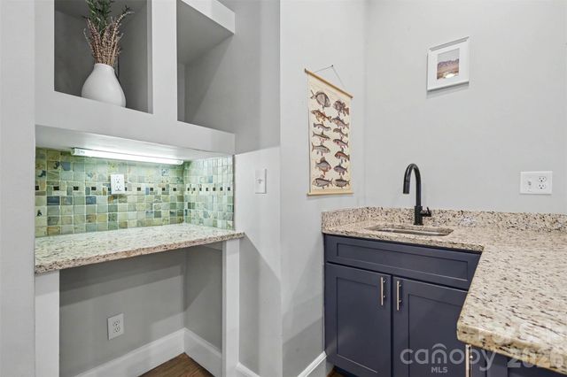 303 Sylvania Avenue, Charlotte, NC 28206