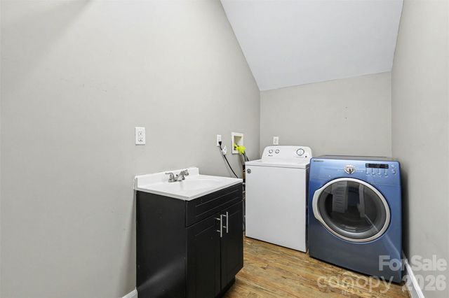 303 Sylvania Avenue, Charlotte, NC 28206