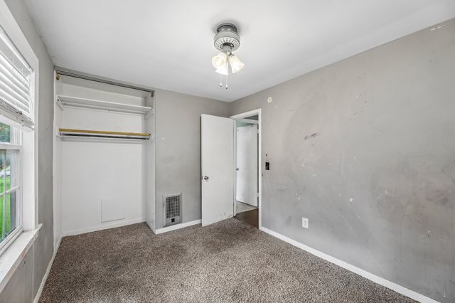 1610 Graybar Ln, Murfreesboro, TN 37129