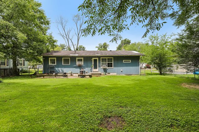 1610 Graybar Ln, Murfreesboro, TN 37129