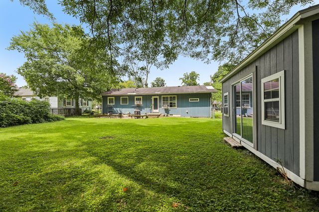 1610 Graybar Ln, Murfreesboro, TN 37129