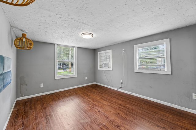 1610 Graybar Ln, Murfreesboro, TN 37129