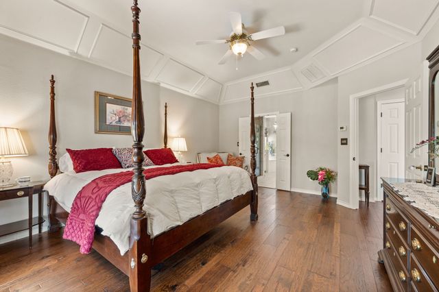 615 Runaway Bay Drive, Runaway Bay, TX 76426