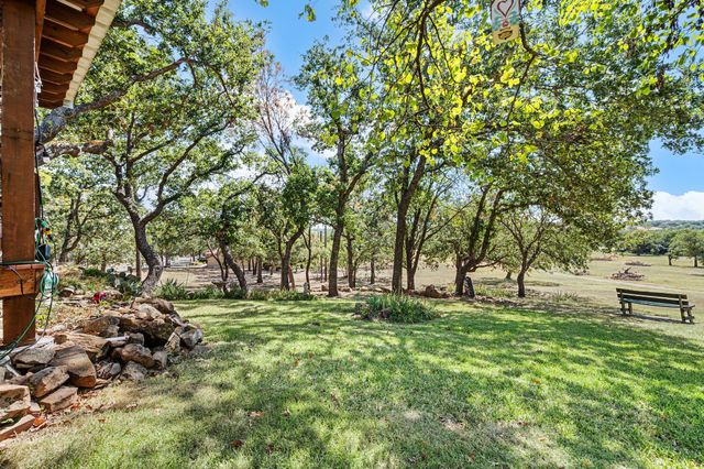615 Runaway Bay Drive, Runaway Bay, TX 76426