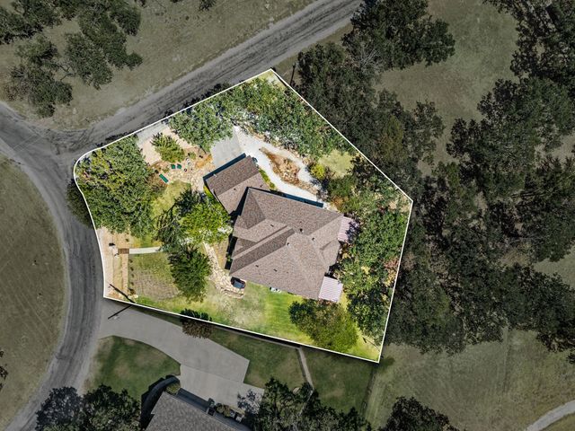 615 Runaway Bay Drive, Runaway Bay, TX 76426