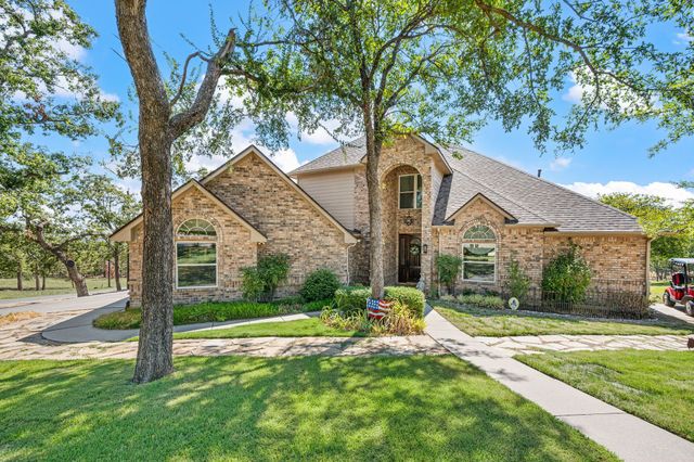 615 Runaway Bay Drive, Runaway Bay, TX 76426