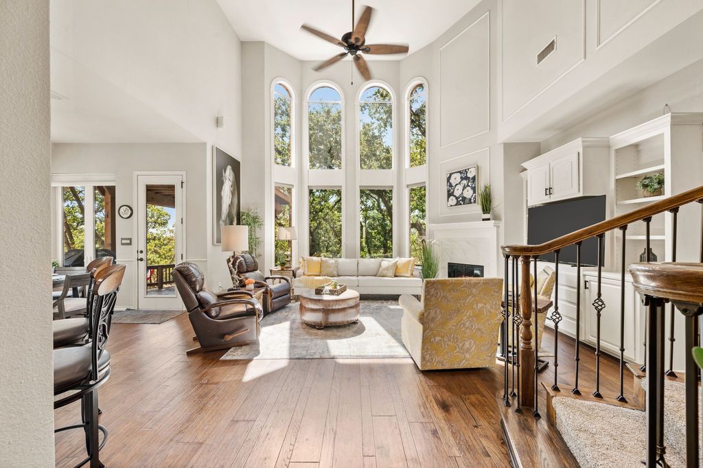 615 Runaway Bay Drive, Runaway Bay, TX 76426