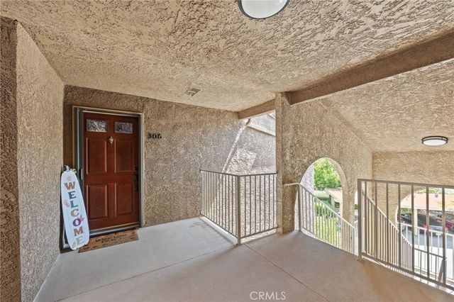 2500 San Gabriel 306, Corona, CA 92882