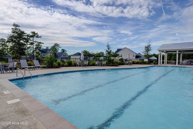 557 Saratoga Road, Sneads Ferry, NC 28460