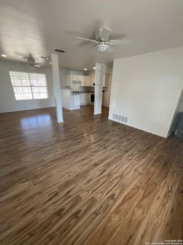 179 Shadow Valley, San Antonio, TX 78227