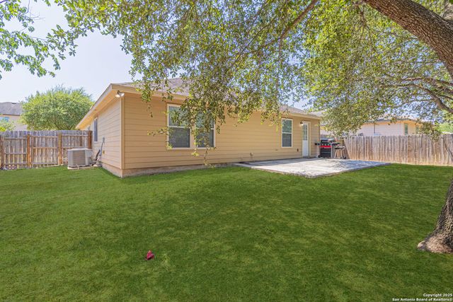 7911 Saratoga, Selma, TX 78154
