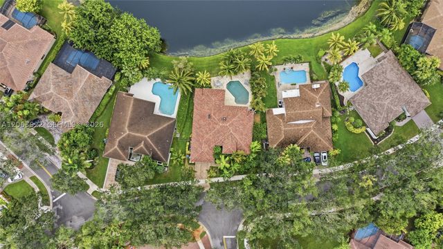 1028 Creekford Dr, Weston, FL 33326