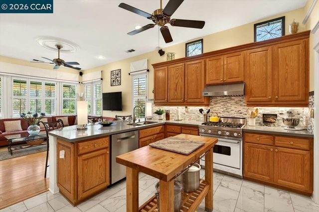 341 Upton Pyne Dr, Brentwood, CA 94513