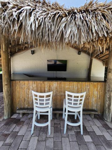 859 Jeffery St 202, Boca Raton, FL 33487