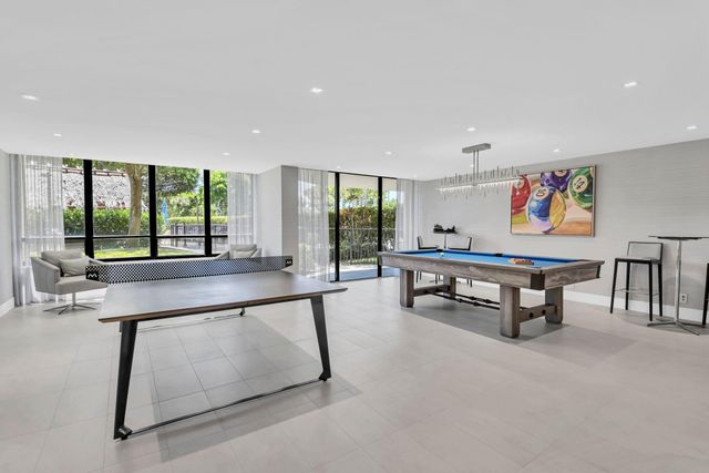 859 Jeffery St 202, Boca Raton, FL 33487