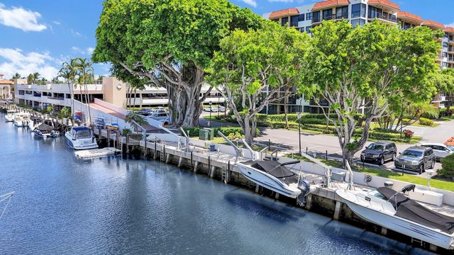 859 Jeffery St 202, Boca Raton, FL 33487