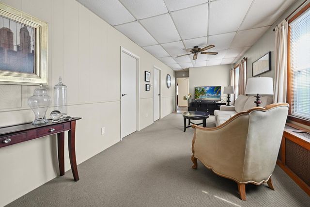 41 W 15th Road, Broad Channel, NY 11693