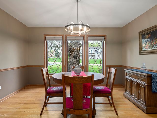 904 Glen Oak Drive, Sleepy Hollow, IL 60118