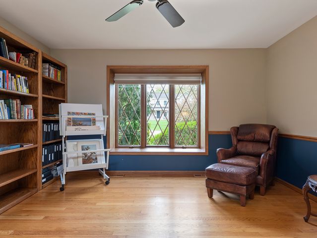 904 Glen Oak Drive, Sleepy Hollow, IL 60118