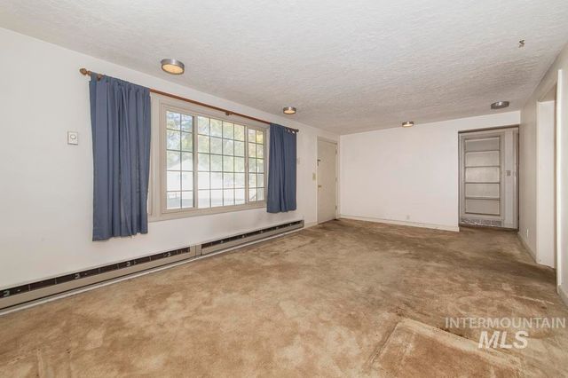 5207 W Peg St, Boise, ID 83706