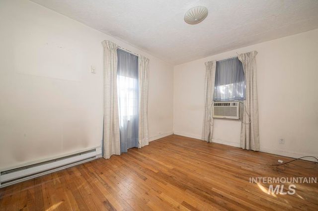 5207 W Peg St, Boise, ID 83706