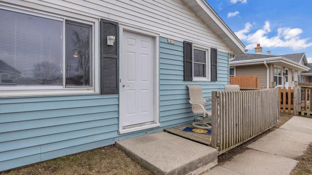 1417 Macarther AVENUE, Sheboygan, WI 53083