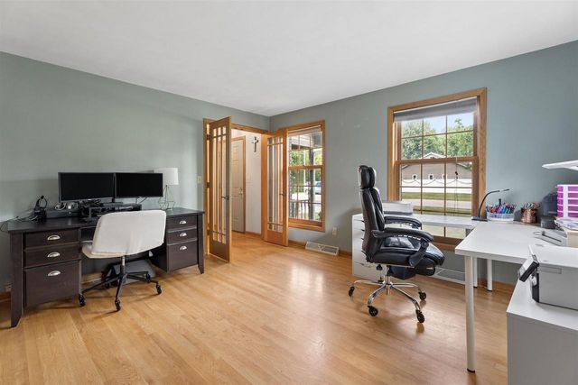 1029 HIGHLAND PARK ROAD, Neenah, WI 54956