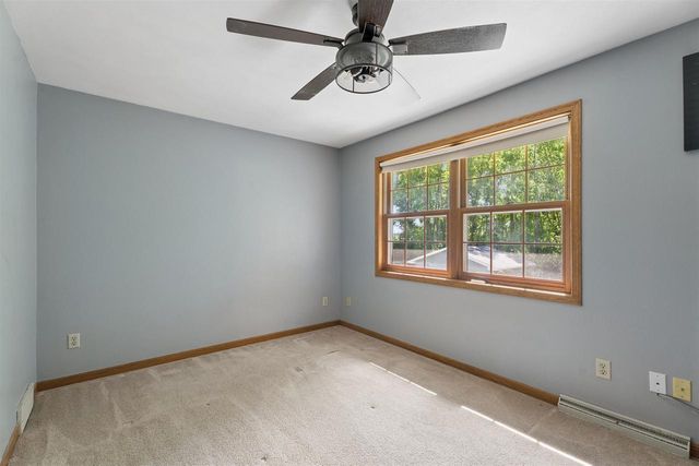 1029 HIGHLAND PARK ROAD, Neenah, WI 54956