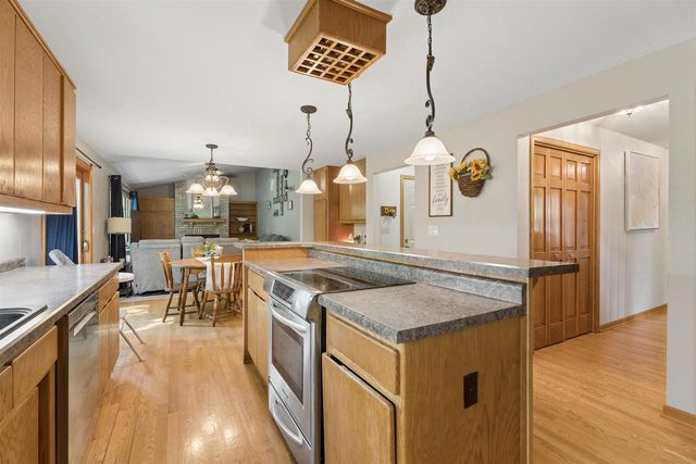 1029 HIGHLAND PARK ROAD, Neenah, WI 54956