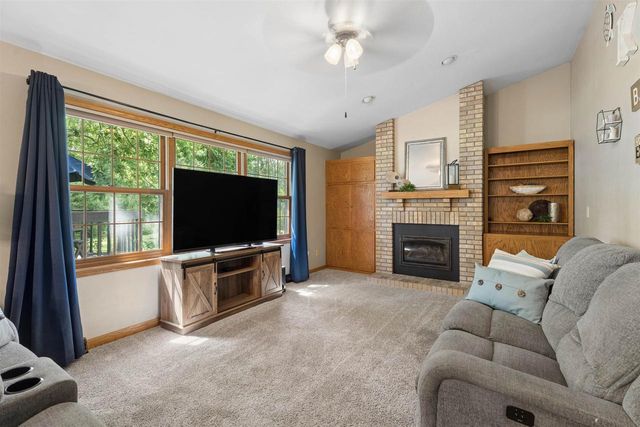 1029 HIGHLAND PARK ROAD, Neenah, WI 54956