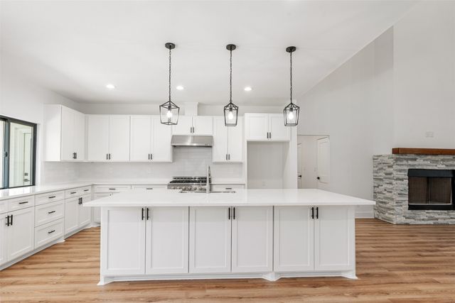 649 ENCHANTED ISLES Drive, Mabank, TX 75156