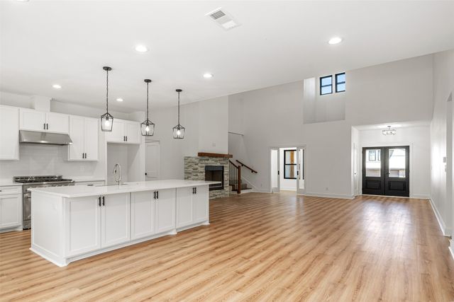 649 ENCHANTED ISLES Drive, Mabank, TX 75156
