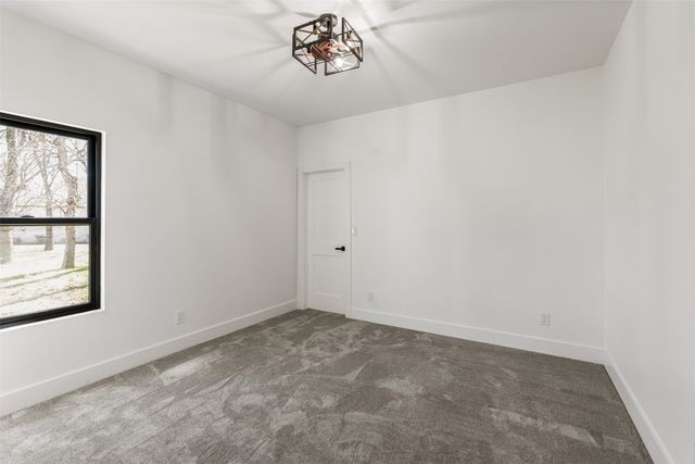 649 ENCHANTED ISLES Drive, Mabank, TX 75156