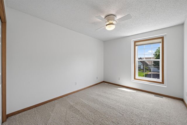 3896 Darling Drive, Woodbury, MN 55125