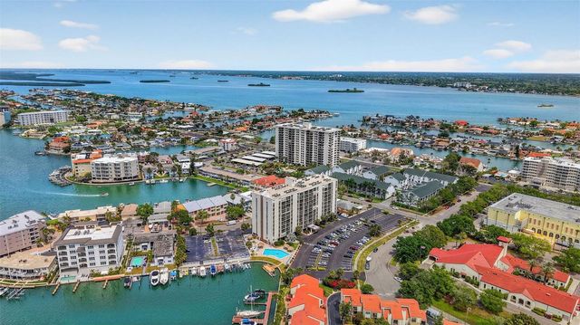 255 DOLPHIN POINT 211, Clearwater, FL 33767