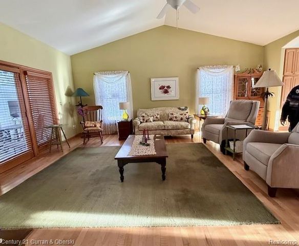 6858 Yorktown Place, Temperance, MI 48182