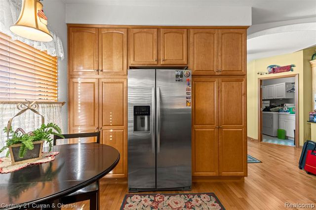 6858 Yorktown Place, Temperance, MI 48182