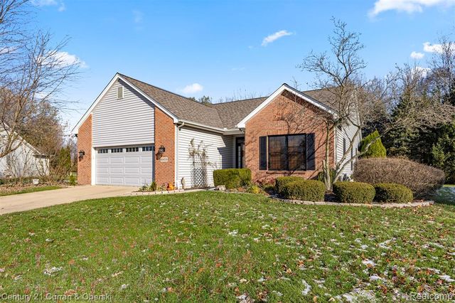6858 Yorktown Place, Temperance, MI 48182