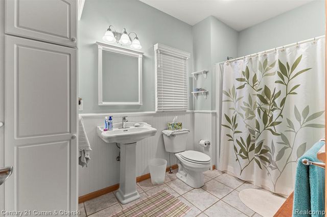 6858 Yorktown Place, Temperance, MI 48182