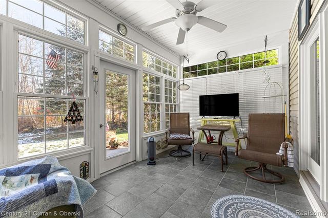 6858 Yorktown Place, Temperance, MI 48182