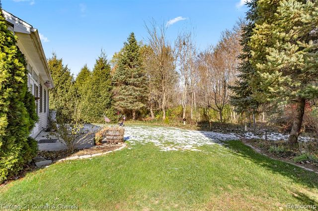 6858 Yorktown Place, Temperance, MI 48182