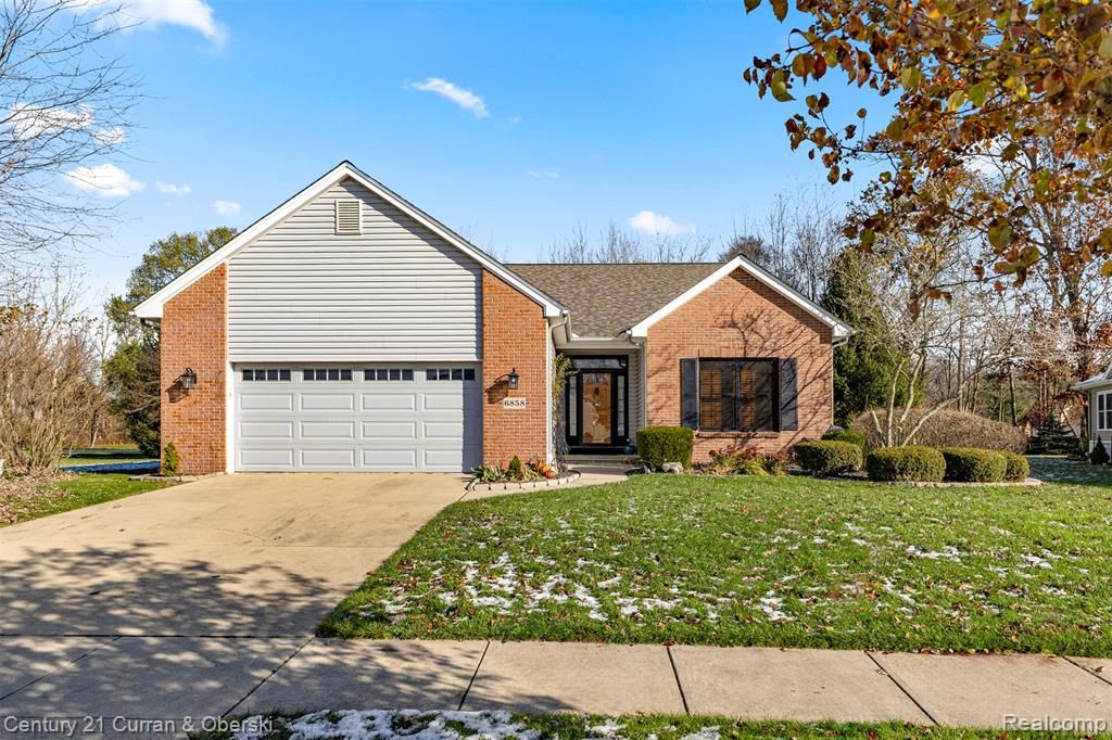 6858 Yorktown Place, Temperance, MI 48182