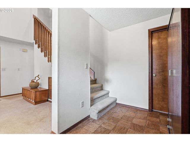 1135 Sw FELLOWS St, Mc Minnville, OR 97128